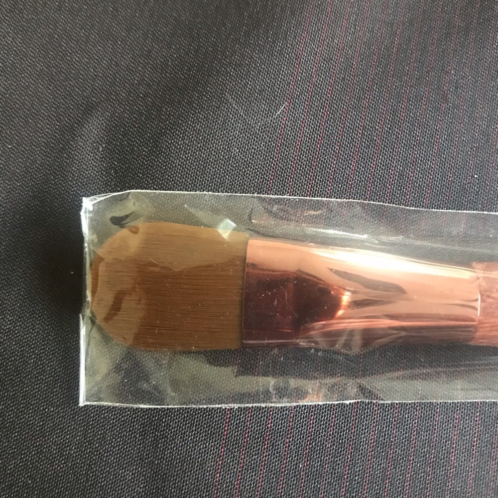 Foundation brush - Picture 2 of 3